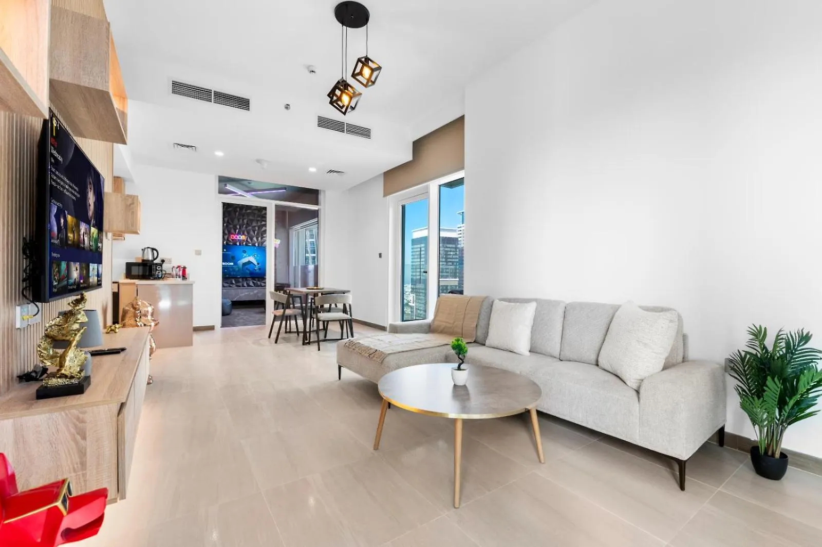 Exceptional 1Br 5 Mins Burj Khalifa With Gaming Room Dubai Apartment