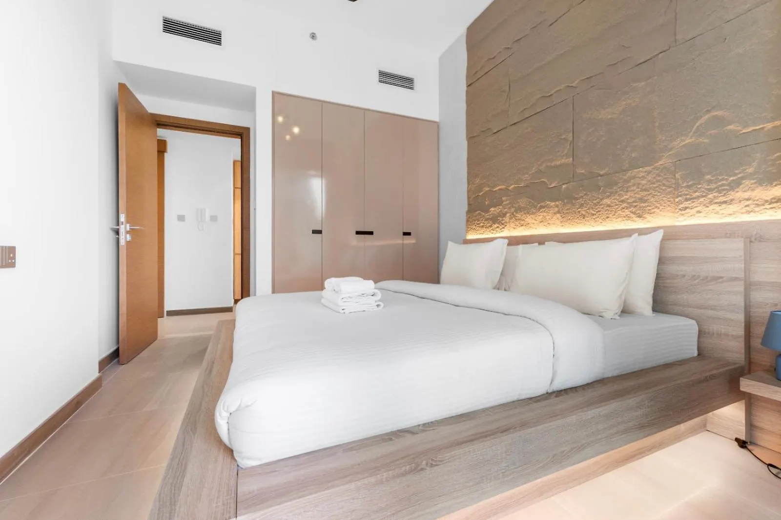 Exceptional 1Br 5 Mins Burj Khalifa With Gaming Room Dubai 0*,  United Arab Emirates